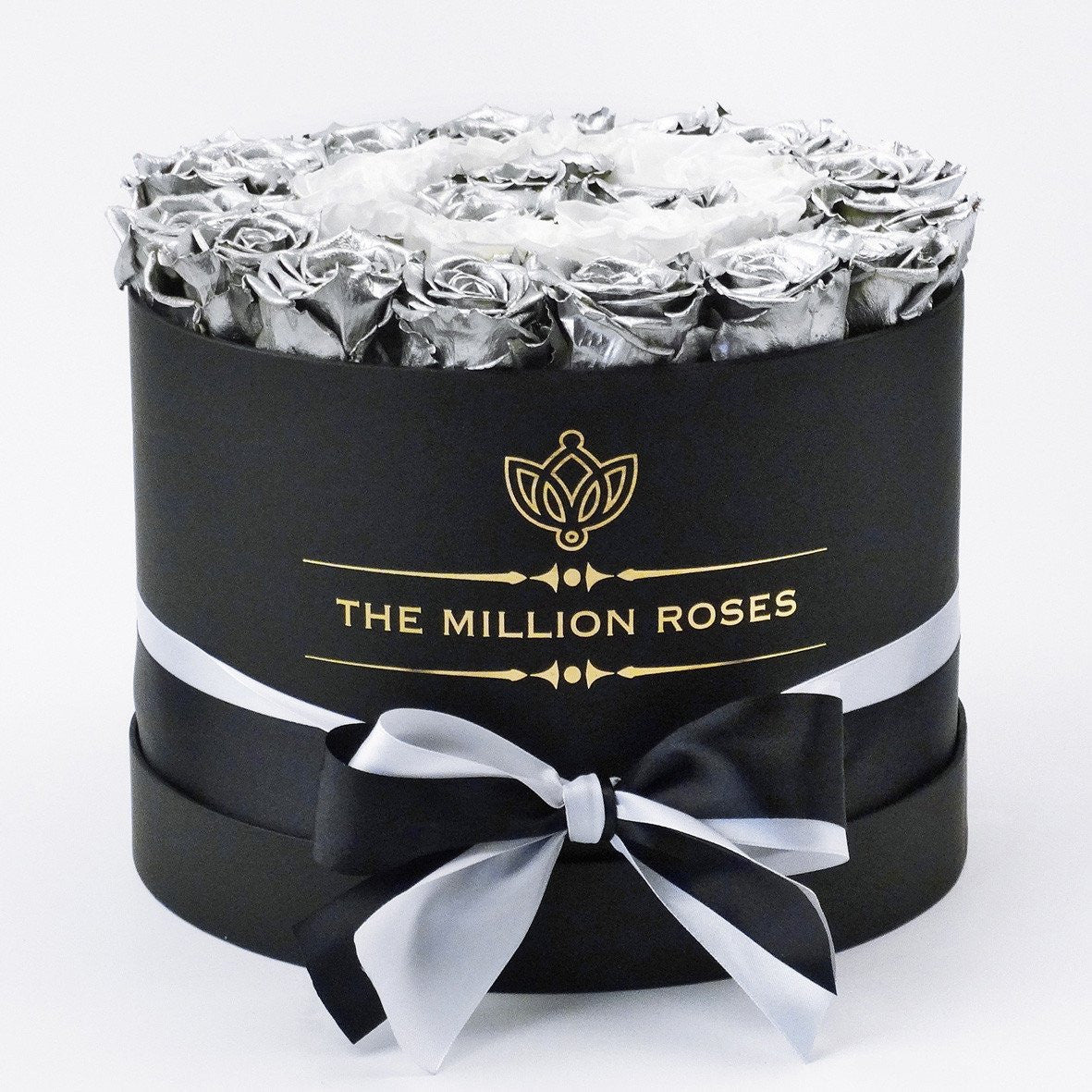 Aranjament de trandafiri criogenati albi și argintii