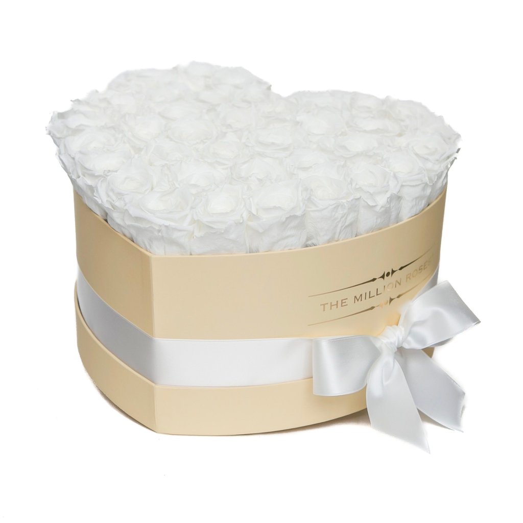 Forever white- Trandafiri criogenati albi in cutie inima