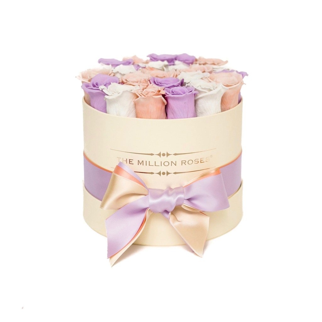 TRANDAFIRI CRIOGENAȚI PRINCESS SELECTION ÎN CUTIE VANILLA CREM MICĂ
